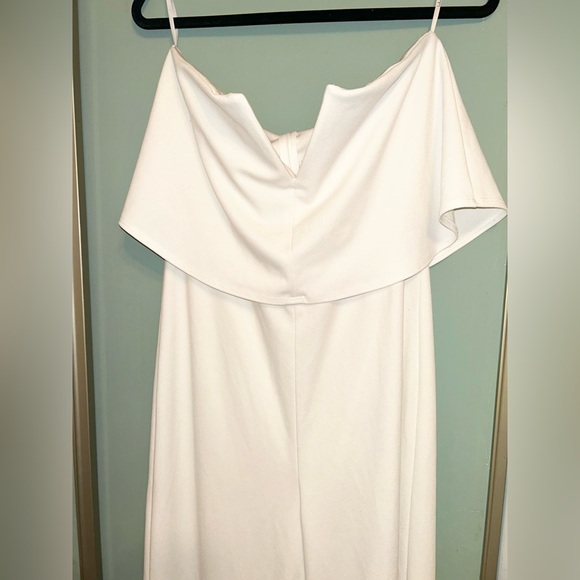 Lulus Chic White Strapless Wide-Leg Jumpsuit V-Neck Flounce Overlay Size Large - Picture 4 of 9